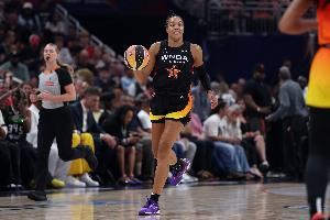 ??新的歷史紀(jì)錄36分+9板！科利爾榮獲WNBA全明星MVP??