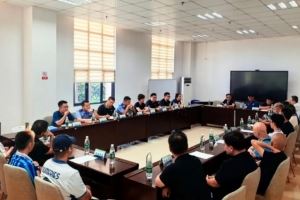 中超聯(lián)賽武漢賽區(qū)文明觀賽球迷工作會召開