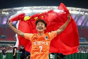 湖北日報：王霜出任“漢超”漢陽隊助教，曹國棟為球隊主帥