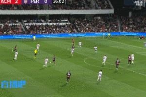 輕輕松松！奧卡福門前撿漏破門雙響！AC米蘭3-0珀斯光榮！