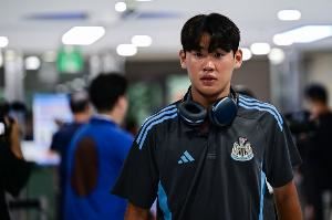 紐卡18歲小將：本想和孫興慜換球衣，但索要最后一戰(zhàn)球衣有點過分