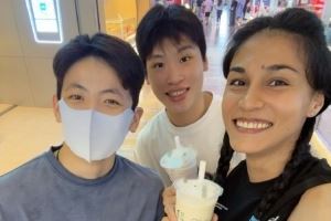 迪拉娜曬近照：打開生活的天窗 陽光自會(huì)照進(jìn)來??