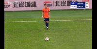 首開記錄！劉軍帥開場(chǎng)9分鐘輕巧頭球破門，青島海牛1-0云南玉昆