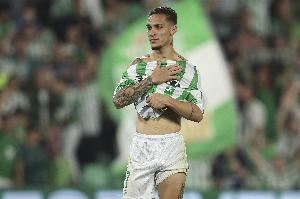 ESPN：貝蒂斯無力承擔安東尼的永久合同，希望再次商討租借