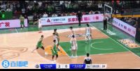 有恩怨??張鎮(zhèn)麟季后賽曾隔扣徐昕 喋喋不休比出“太小”手勢