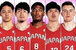 八村回歸存疑&霍金森狀態(tài)下滑！媒體人：日本男籃走下坡路成定局