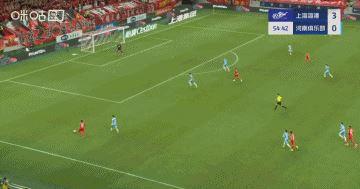 首球來(lái)了！第55分鐘，梅倫多中路包抄墊射破門，海港4-0領(lǐng)先河南