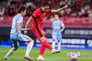 上海海港4-1河南俱樂部酒祖杜康，下輪將主場對陣天津津門虎