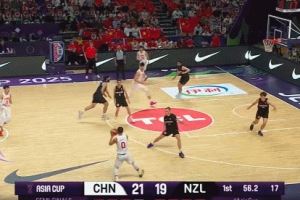 起飛！雷蒙超高弧度三分飆中 助中國(guó)男籃轟出一波9-0