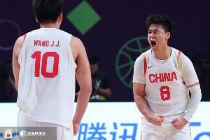 年輕人沖！這支中國男籃只有趙睿打過洲際大賽決賽 18年亞運奪金
