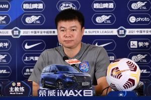記者：于根偉備戰(zhàn)期就和球員們溝通，希望今年戰(zhàn)強隊能有些不同