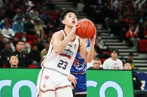 加盟NCAA D1強(qiáng)校？林葳經(jīng)紀(jì)人公司社媒關(guān)注俄勒岡大學(xué)男籃