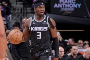 媒體人：有兩家北區(qū)CBA球隊(duì)有意前NBA球員特倫斯-戴維斯