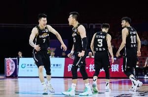 張鎮(zhèn)麟：有人來有人走&職業(yè)球隊(duì)如此 君哥會(huì)退役 我和倫哥會(huì)走