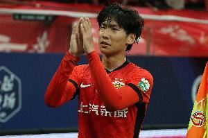 媒體人：李新翔最合適定位是踢替補中鋒或影鋒，邊路不是他的特點