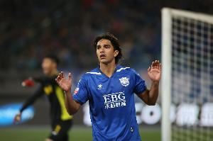 38歲中超舊將想復(fù)出踢跨洲附加賽，玻利維亞主帥婉拒：一年沒踢球