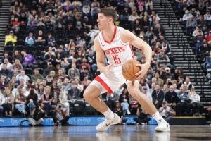 斯通：我們一致認為謝潑德很有天賦 只是需要將天賦轉(zhuǎn)化到比賽中