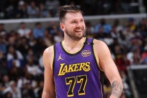 東契奇談訓(xùn)練營：和隊友一起訓(xùn)練是個開始 現(xiàn)在我會感覺自在得多