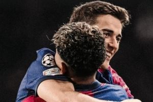 亞馬爾曬與加維合照：相信你會以最強(qiáng)姿態(tài)回歸，沒什么能擊垮你