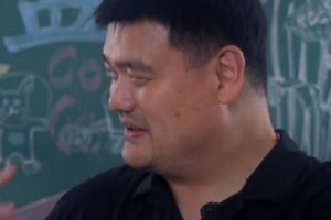 相當有趣！姚明談對老貓的初印象：邁巴赫&非常響亮的車載音樂