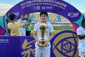 王珊珊曬多張照片慶祝北京隊(duì)女超奪冠：心向榮耀 志在巔峰??