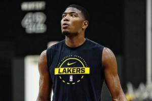 休賽期練挺狠！八村曬首日訓(xùn)練營(yíng)照 小臂青筋暴起體脂明顯降低！