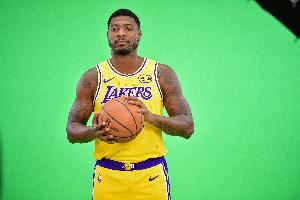 斯瑪特：經(jīng)紀(jì)人告訴我東契奇想要我加盟時(shí) 我以為是開(kāi)玩笑