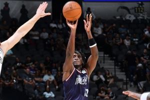 奧拉迪波14投5中&三分4中1得到14分1板1助 正負值-40全隊最低