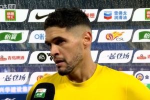 西海岸外援里切利：因為判罰和犯規(guī)導致兩人罰下，輪不到我來點評