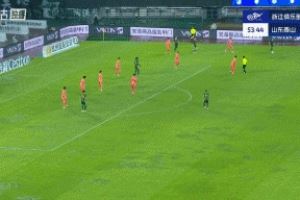 這球帥！李提香直塞，奧烏蘇絲滑轉(zhuǎn)身+爆射破門，浙江2-1反超泰山