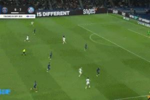 斯特拉斯堡扳平比分，潘尼切利頭球力壓扎巴爾尼破門