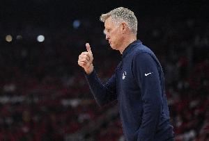 有要求過庫明加的出場時(shí)間嗎？拉科布：我信任科爾 執(zhí)教的人是他