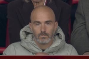 兩邊都不好過！看臺上馬雷斯卡一臉疲憊，森林老板面色鐵青