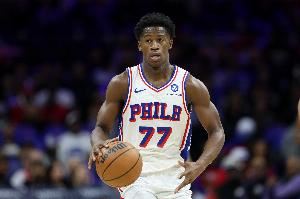 馬克西：埃奇庫姆非常成熟很優(yōu)秀 他不會被對手打亂比賽節(jié)奏