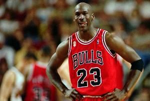 資深記者分享92年采訪喬丹軼事：我們遲到了 但他卻主動(dòng)接受提問(wèn)