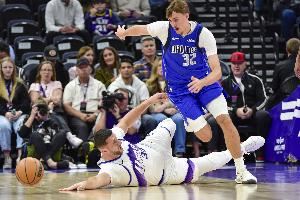 文班亞馬：已經(jīng)看過(guò)很多弗拉格的集錦 一直喜歡他的比賽強(qiáng)度