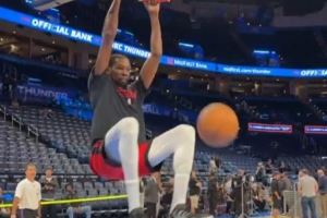 新賽季要來啦！NBA官方曬杜蘭特賽前訓(xùn)練：各種中距離 掛筐暴扣