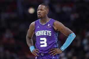 同伙下注贏錢后 將超20萬美元現(xiàn)金直接送到了羅齊爾家中