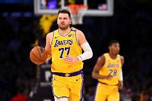 八村塁：我們面對(duì)的是西決級(jí)別的森林狼 但東契奇輕松打出統(tǒng)治力