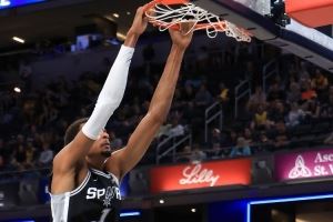 名記：文班亞馬就像外星人 NBA近20年從未有過這種球員