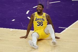 湖人VS國(guó)王首發(fā)：三后衛(wèi)！斯瑪特代替東契奇搭檔里夫斯、文森特