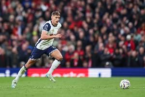 雙響建功！范德芬：戴帽念頭確實(shí)在腦海中閃過(guò)，但兩球已心滿(mǎn)意足