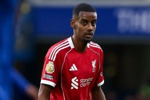 赫斯基：無(wú)法進(jìn)球時(shí)伊薩克仍需為比賽做出貢獻(xiàn)，他需要提高體能