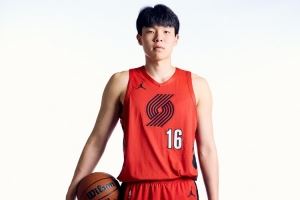 媒體人：里斯挺適應(yīng)開拓者的小陣容 楊瀚森更危險(xiǎn)了