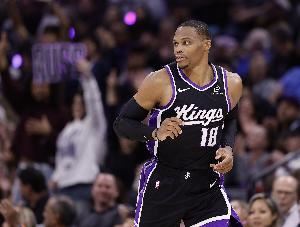 阿泰：威少值得尊重 值得體面收尾 把他印在NBA的Logo上都不為過