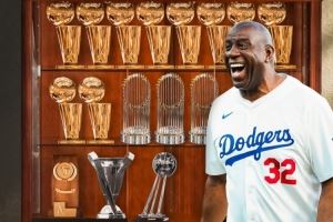 道奇隊小老板！美媒曬圖祝賀魔術(shù)師：生涯已經(jīng)拿到16次總冠軍！