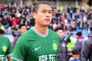 張玉寧：我覺得球迷發(fā)泄情緒可以理解，但肆意謾罵球員是不可取的