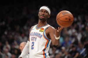 哈滕：SGA沒有個人私心總是把球隊(duì)放第一位 這是他是出色領(lǐng)袖原因