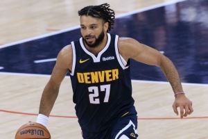 穆雷談大幅領(lǐng)先保持心態(tài)：必須溝通 僅幾個(gè)回合場上形勢就會(huì)逆轉(zhuǎn)