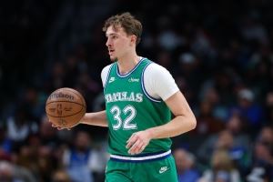 拉加·貝爾：要對弗拉格有耐心 他還是個孩子 他有贏球的天賦